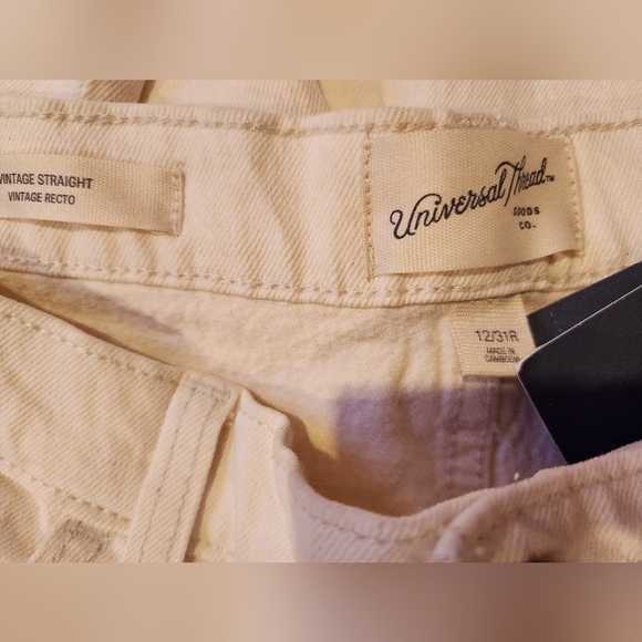 Universal Thread Cream Ripped Knees sStraight Leg Denim, Size 12 - Picture 4 of 7